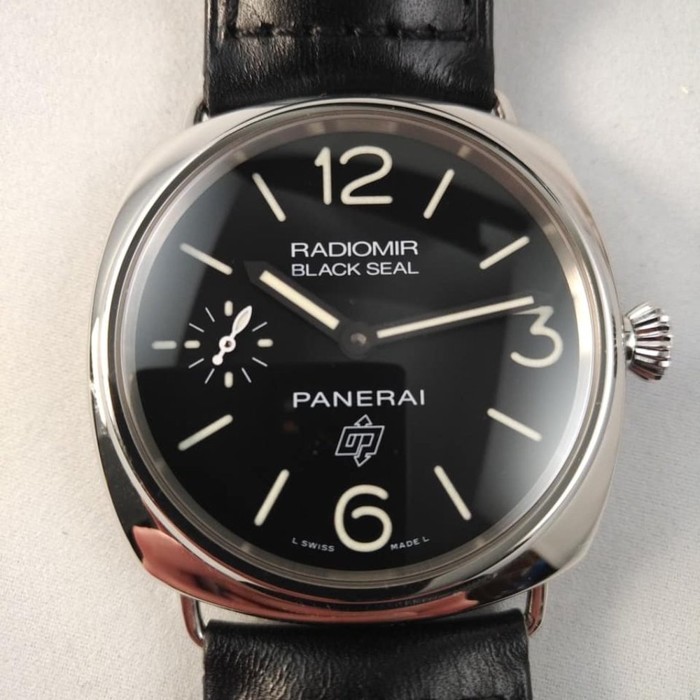 Panerai Pam380 Radiomir Black Seal 45MM - Picture 2 of 6